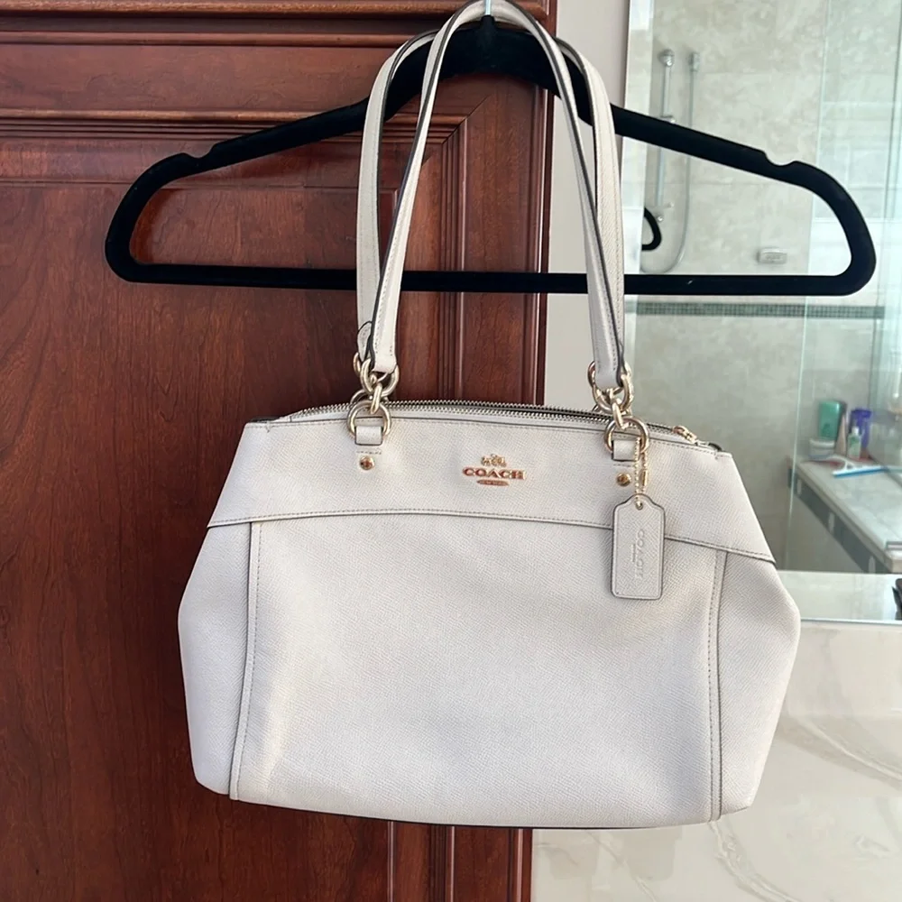 Coach Pocketbook - Picture 1 of 6